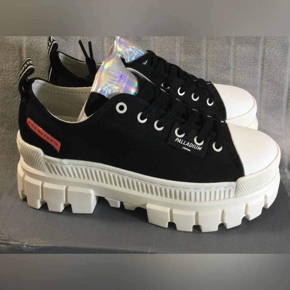 Palladium Women’s Black/White Revolt Platform Sneakers - Picture 2 of 13
